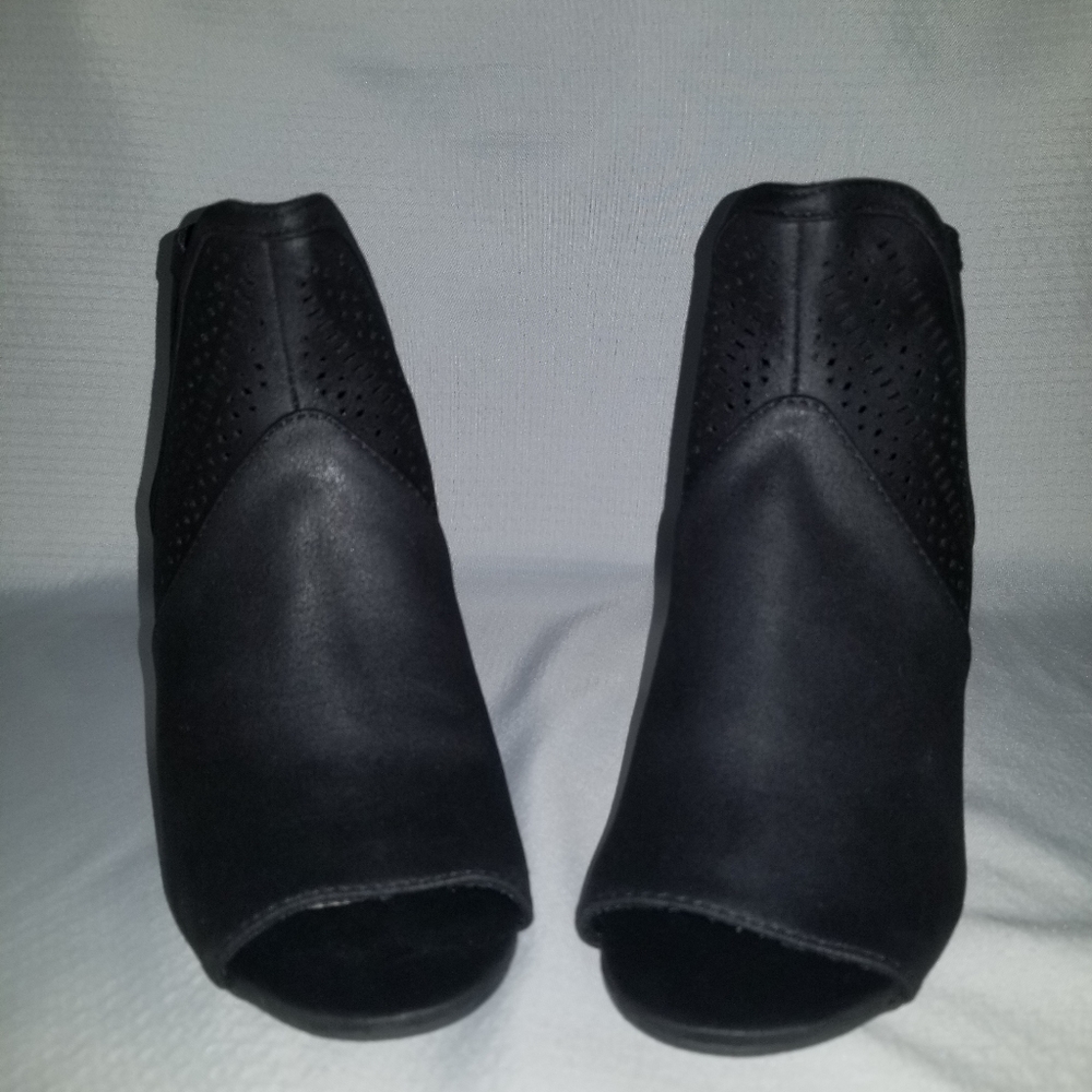 Women's Booties